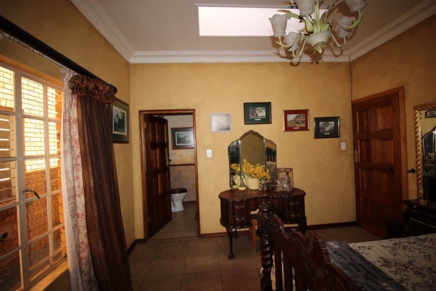 3 Bedroom Property for Sale in Lake Deneysville Free State